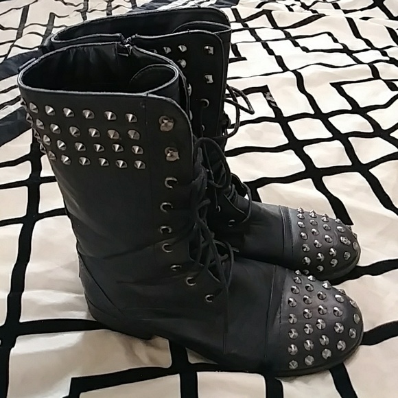 spiked boots womens